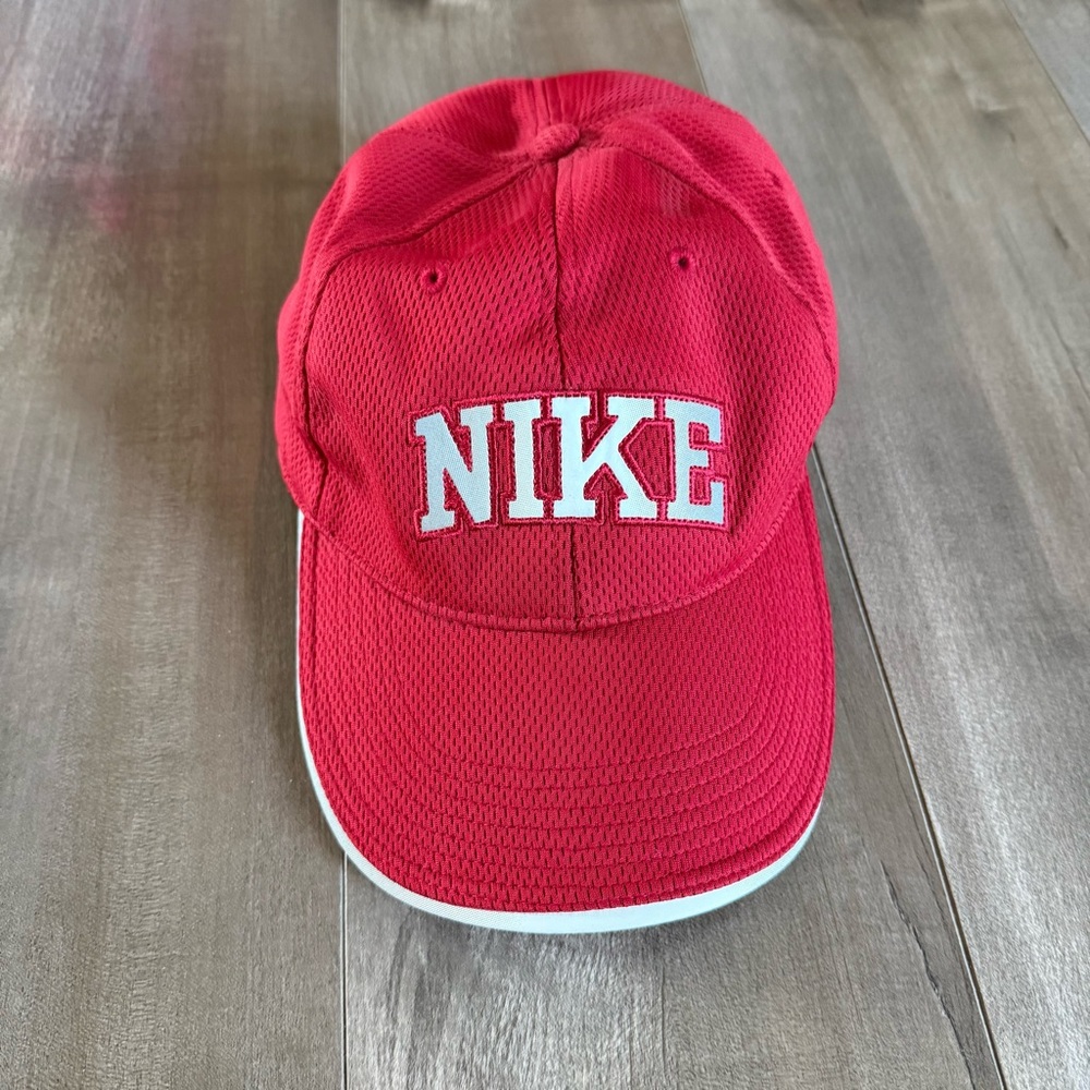 Nike Baseball Cap Adjustable Red Netted Hat‎ Large NIKE Patches Vintage